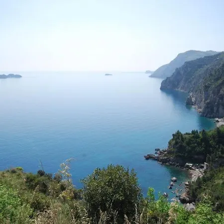 Jurmano Nyaraló Positano